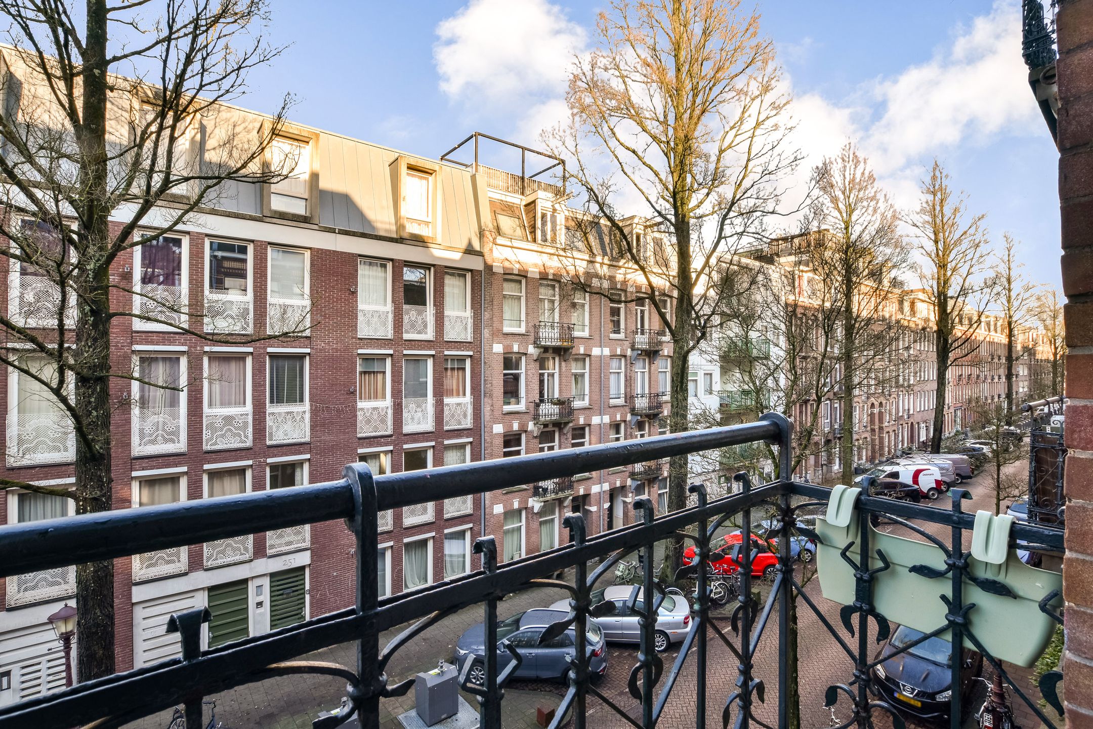 Photo 12 of Vrolikstraat 52-2