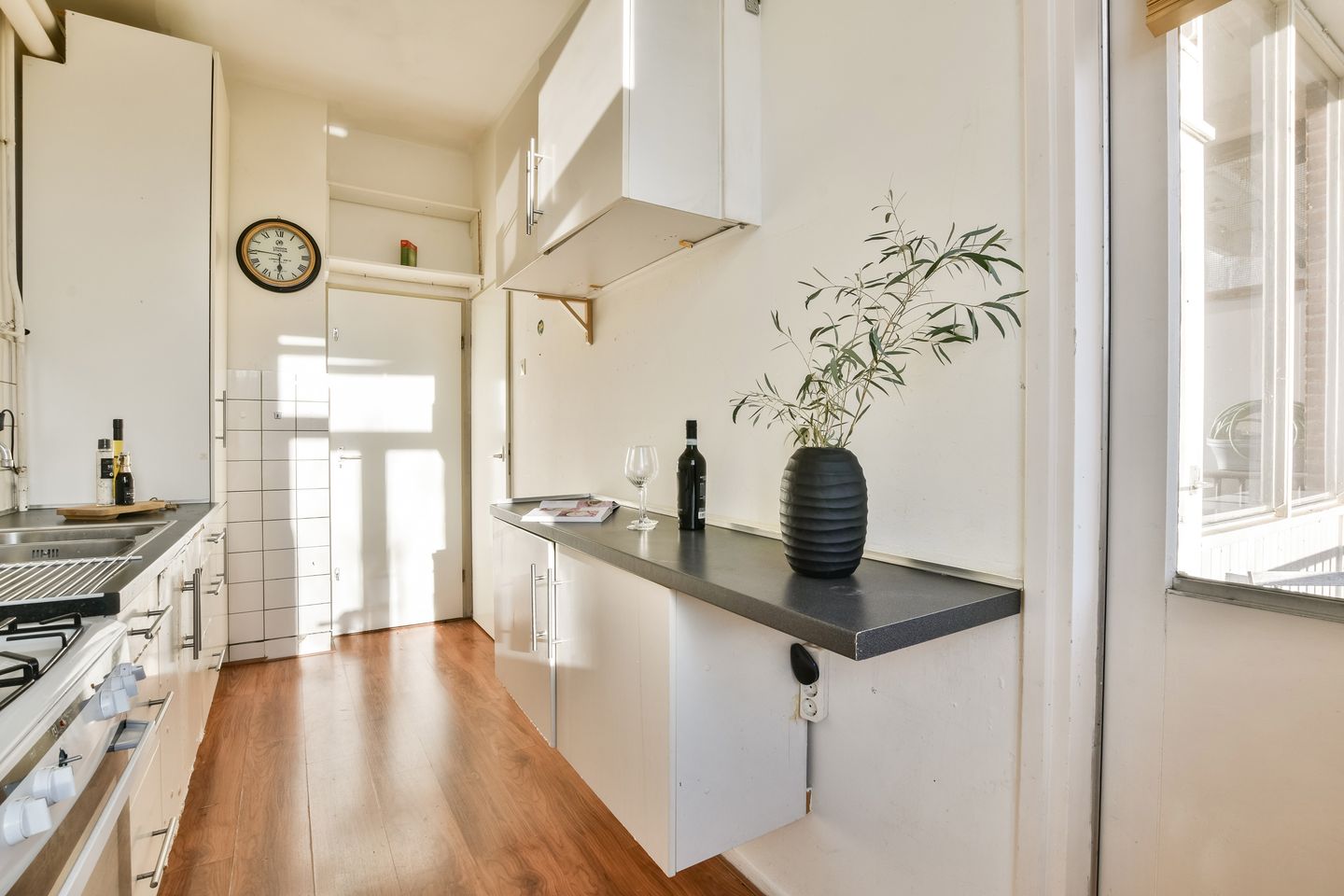 Photo 14 of Vrolikstraat 52-2