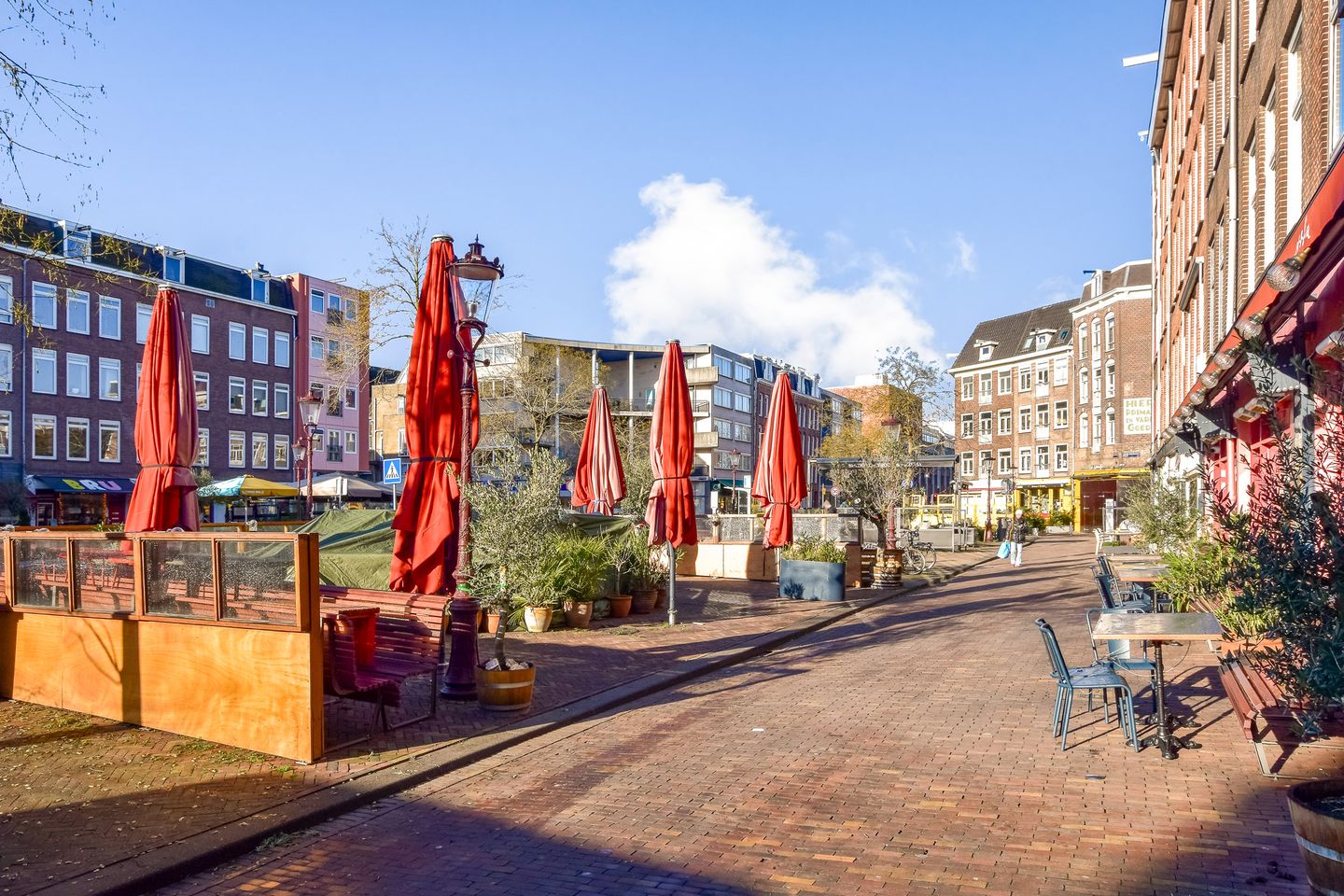 Photo 19 of Vrolikstraat 52-2