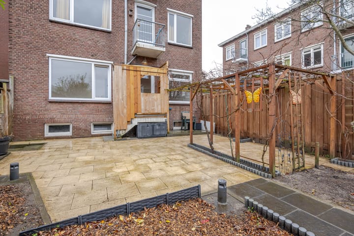 Foto 18 van Meester Arendstraat 51-A