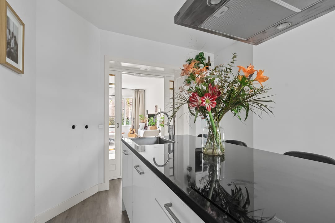 Photo 26 of Paramaribostraat 11