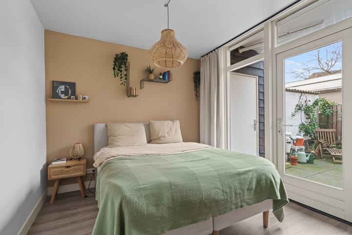 Foto 36 van Paramaribostraat 11