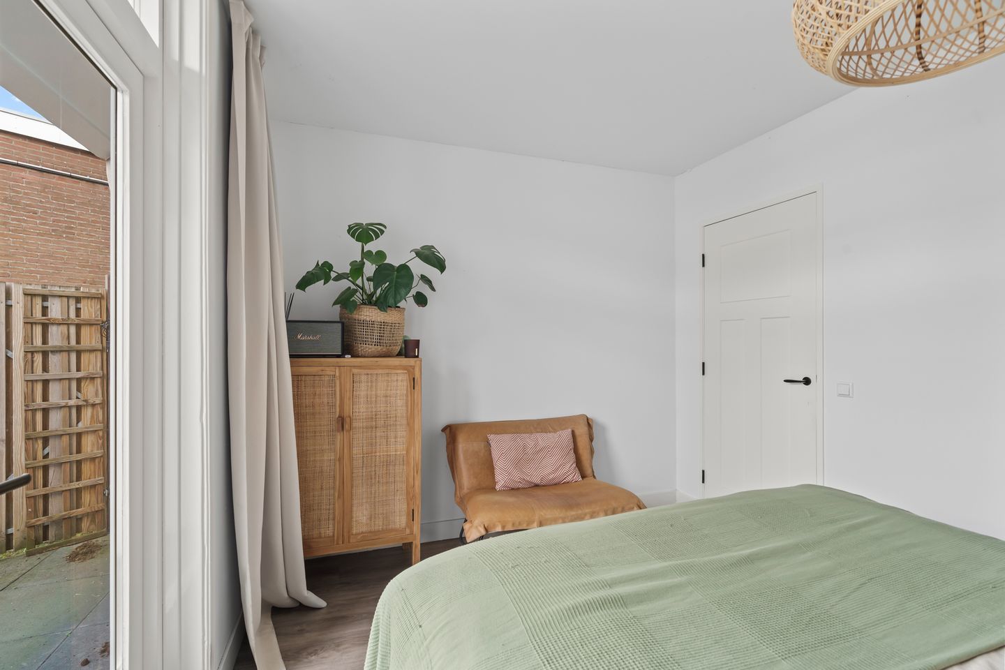 Photo 40 of Paramaribostraat 11