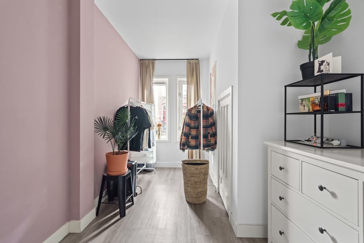 Foto 42 van Paramaribostraat 11