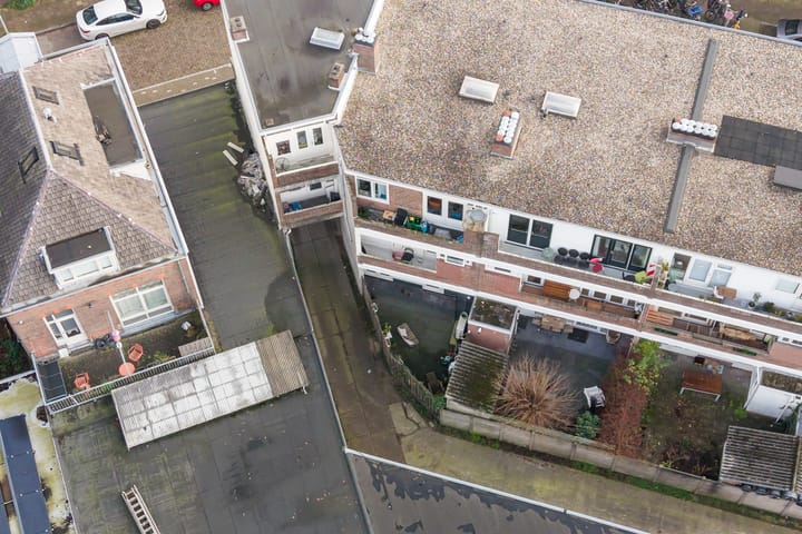 Foto 46 van Paramaribostraat 11