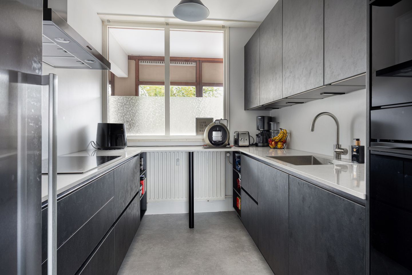 Photo 14 of Bellevuestraat 79