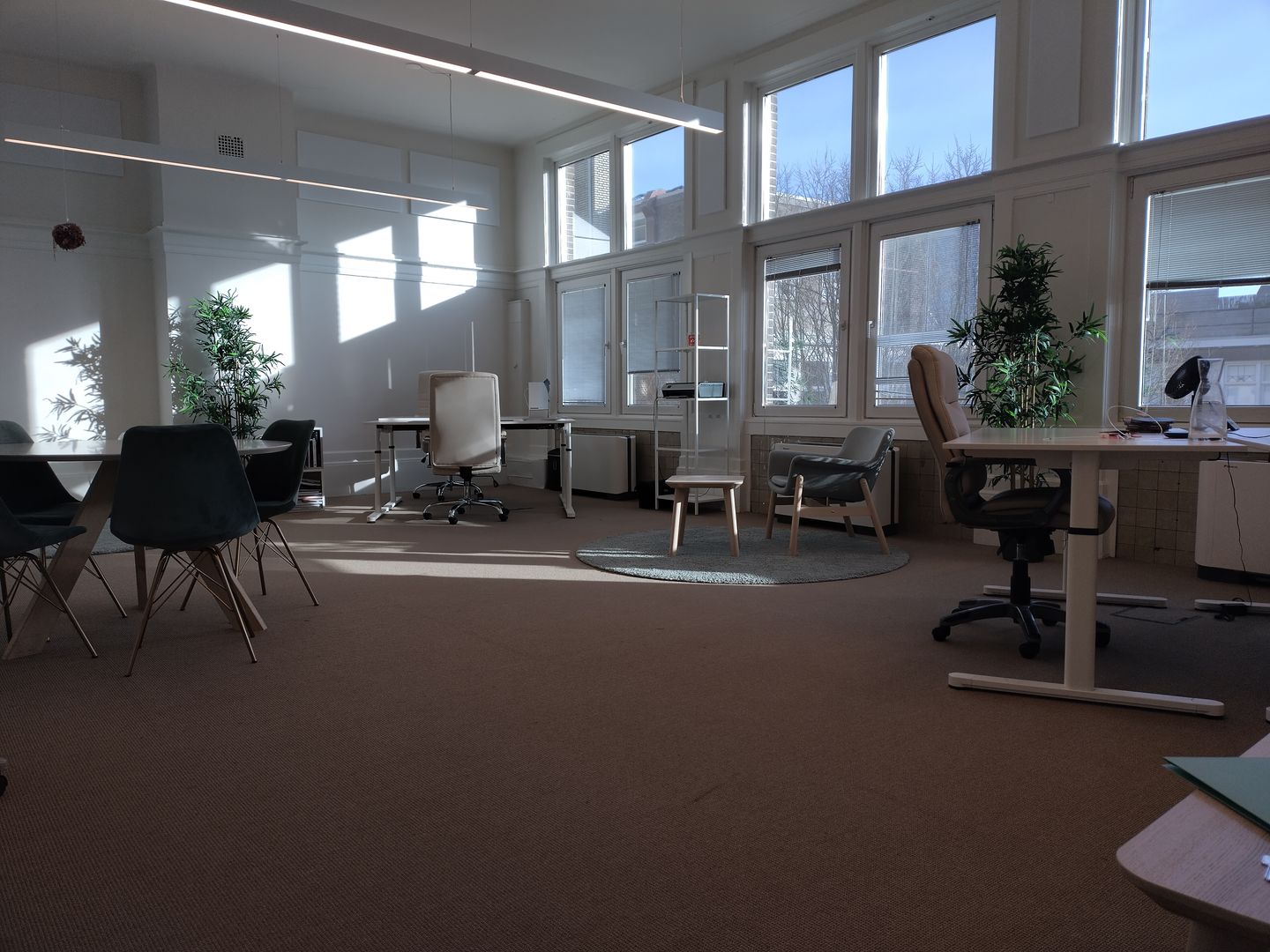 View photo 2 of Parklaan 8