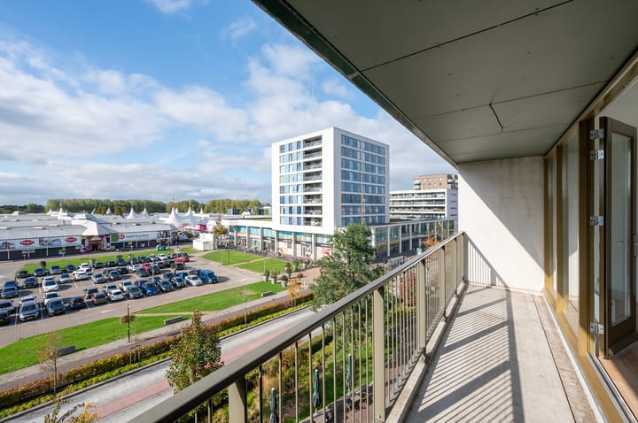 Foto 3 van Baltimoreplein 67