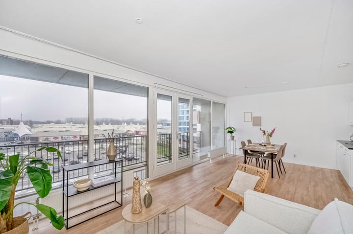 Foto 11 van Baltimoreplein 67