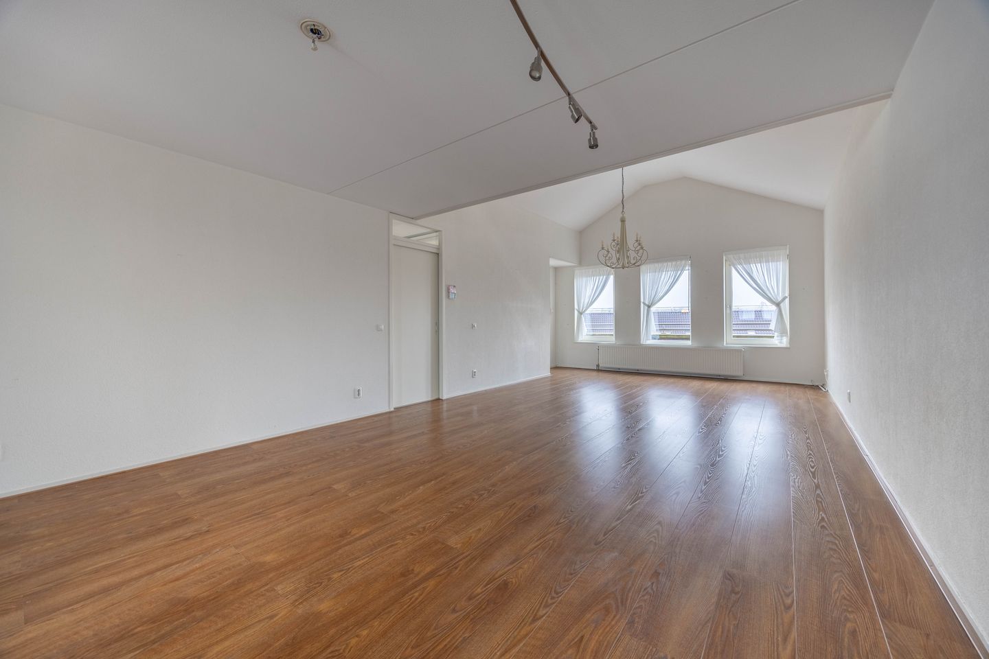 Photo 4 of Essenlaan 6-B