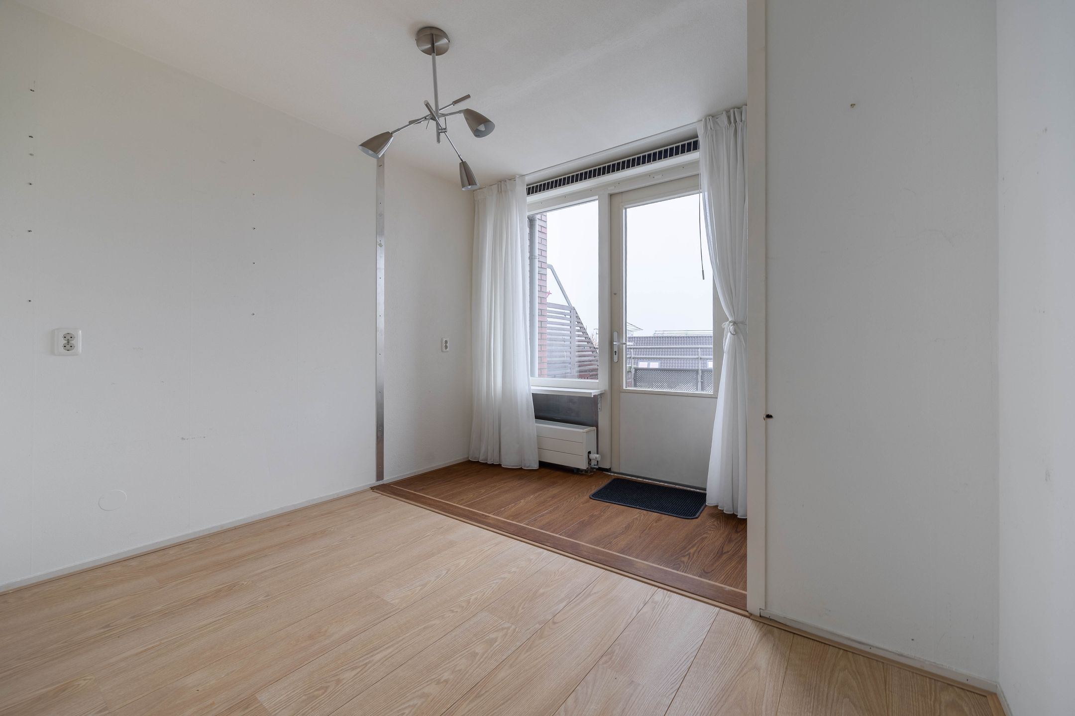 Photo 12 of Essenlaan 6-B