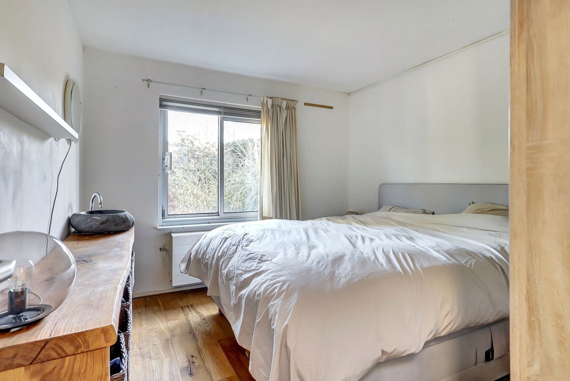 Photo 21 of Goedroenstraat 38