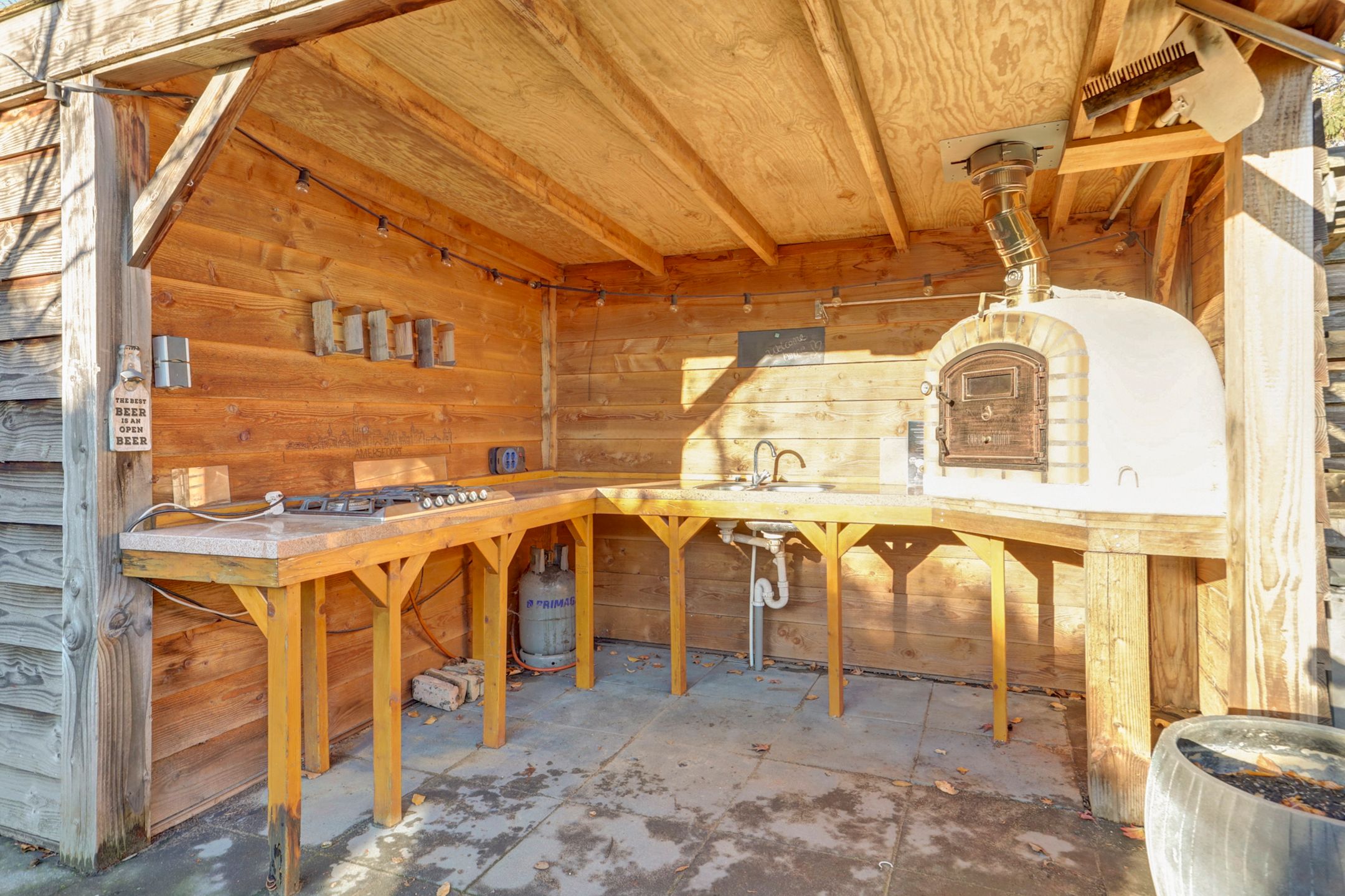 Photo 33 of Goedroenstraat 38