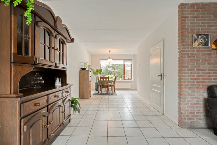 Foto 13 van Van Laakstraat 12