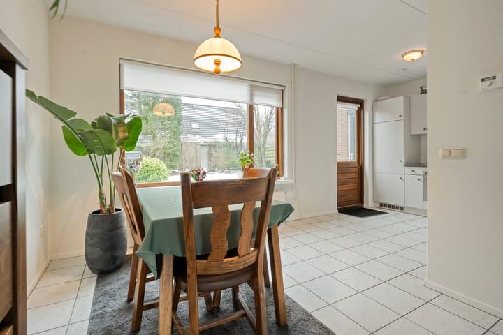 Foto 14 van Van Laakstraat 12