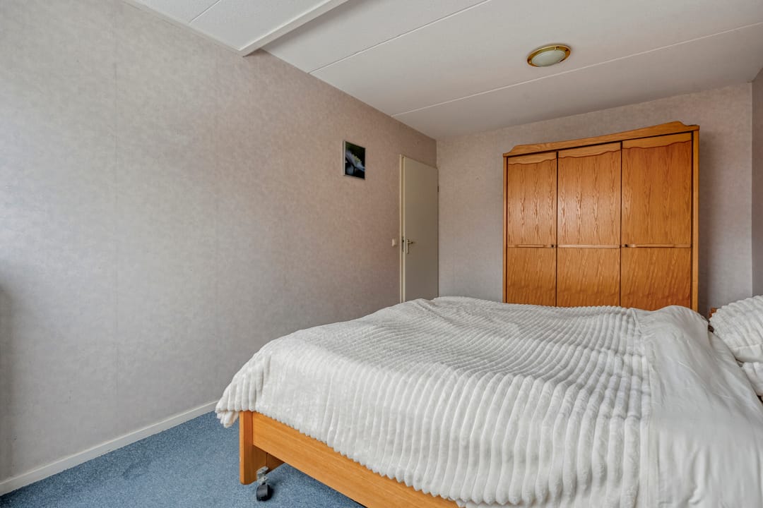 Photo 23 of Van Laakstraat 12