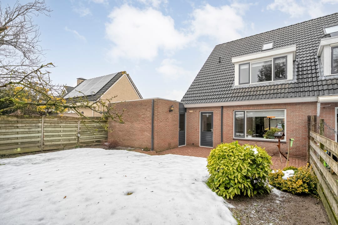 Photo 32 of Van Laakstraat 12