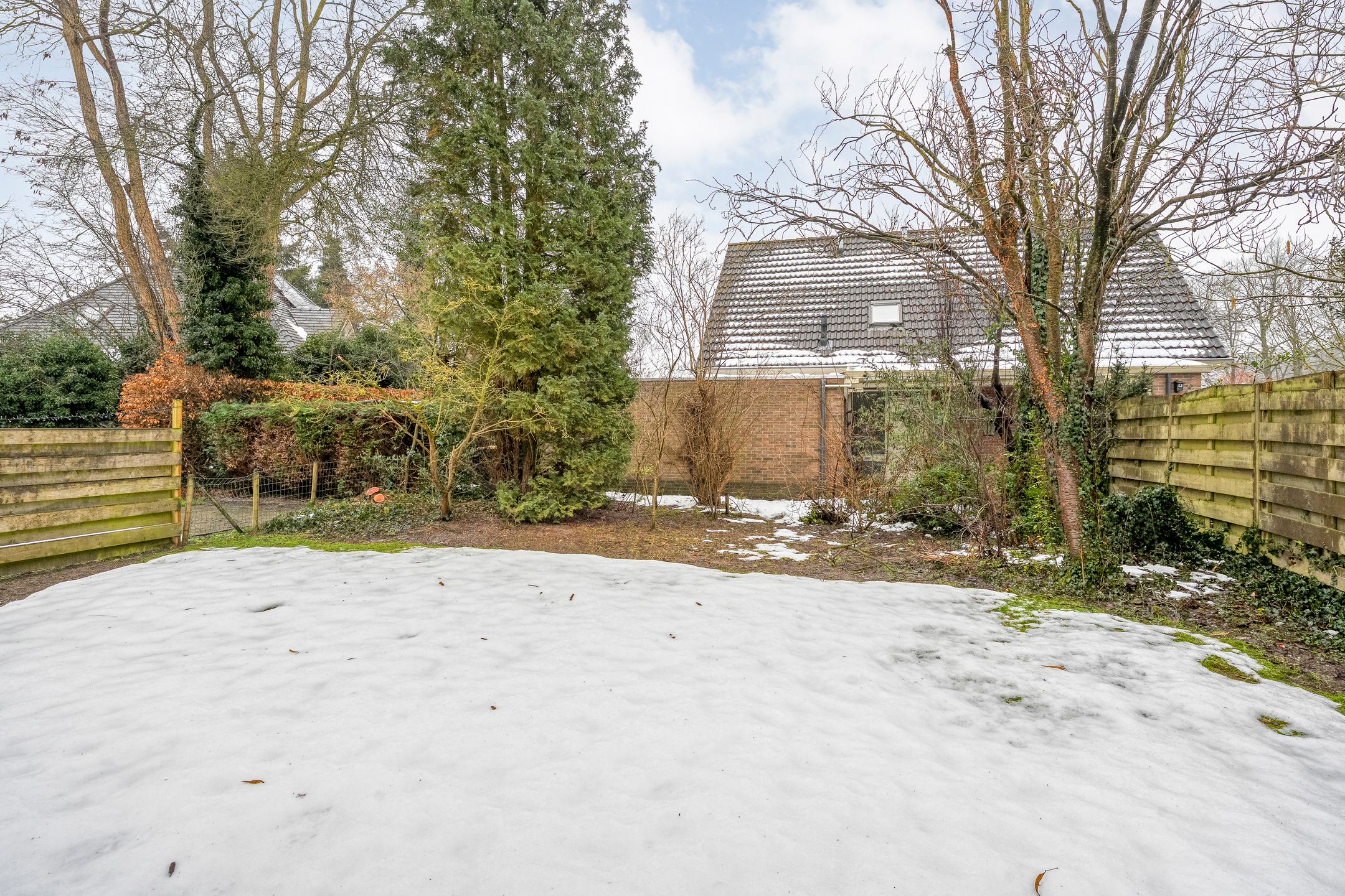 Photo 36 of Van Laakstraat 12