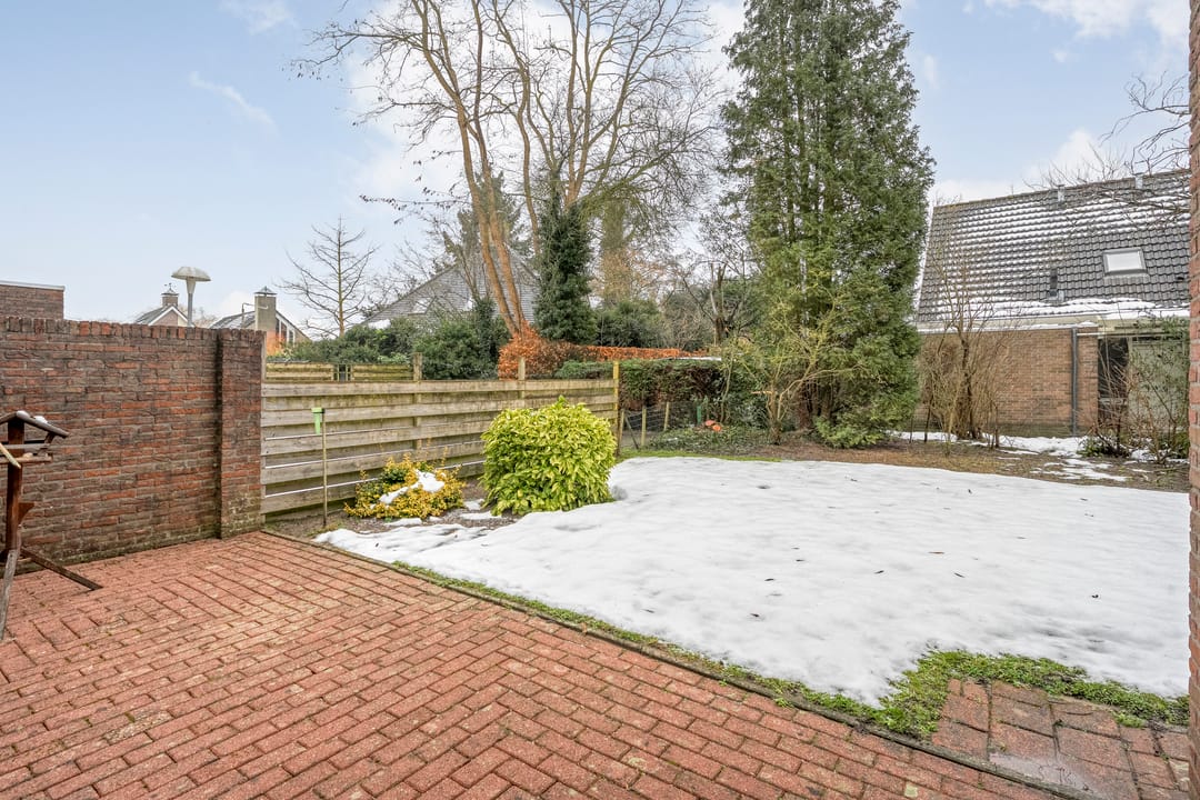 Photo 37 of Van Laakstraat 12