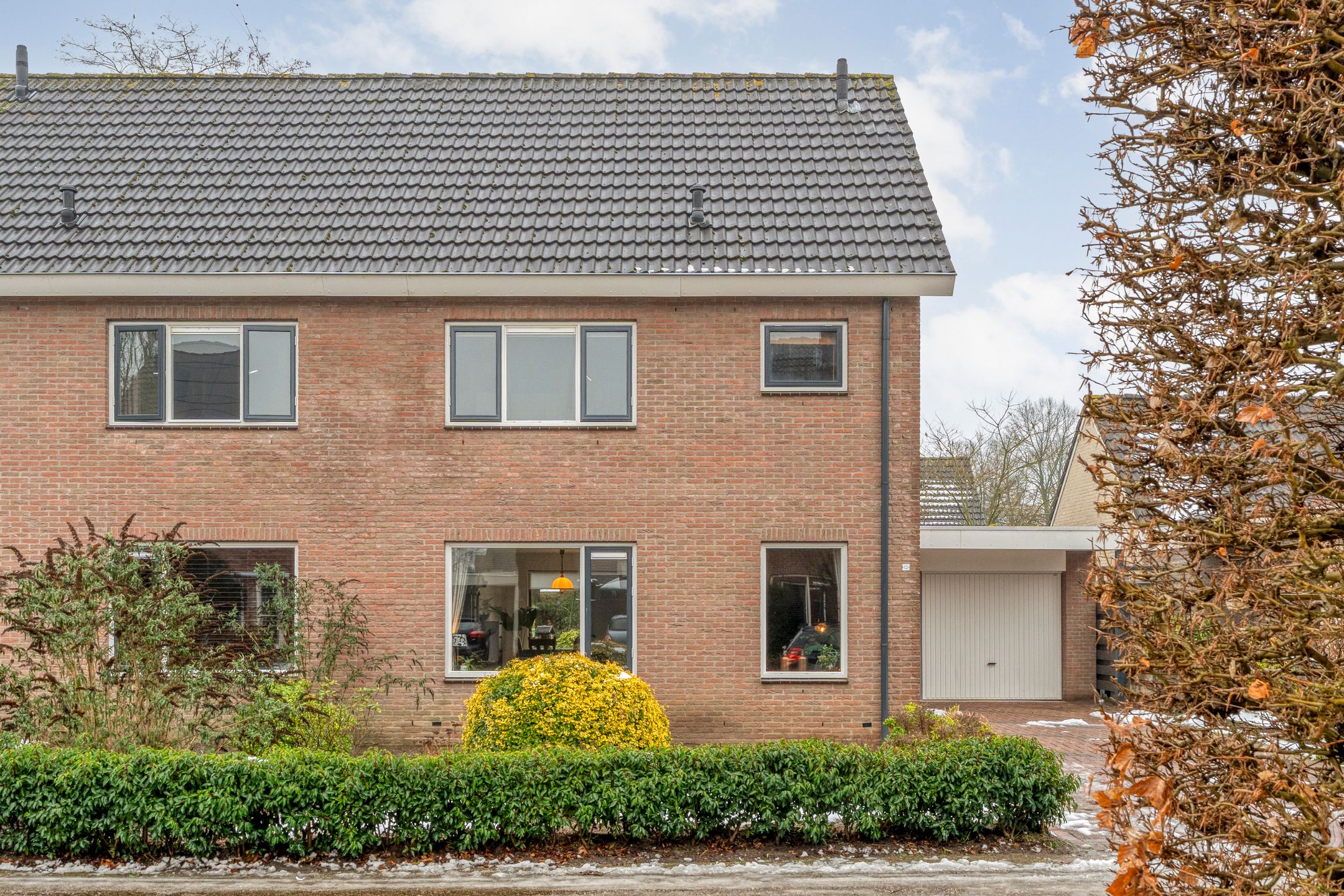 Photo 39 of Van Laakstraat 12