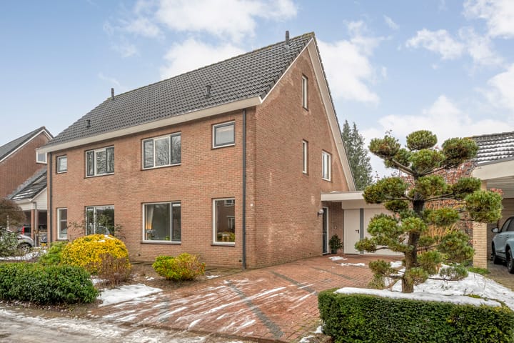 Foto 40 van Van Laakstraat 12