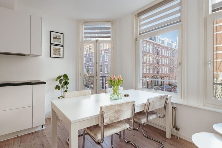 Foto 2 van Balthasar Floriszstraat 12-1