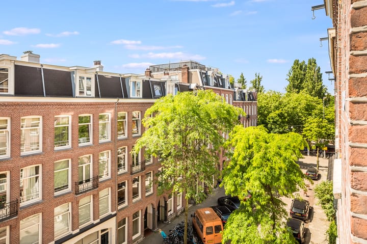 Foto 17 van Van Ostadestraat 13-2A