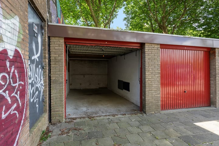 Photo 3 of Valeriusplein 216