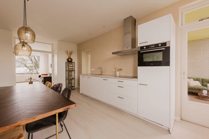 Foto 7 van Avogadrostraat 3-3