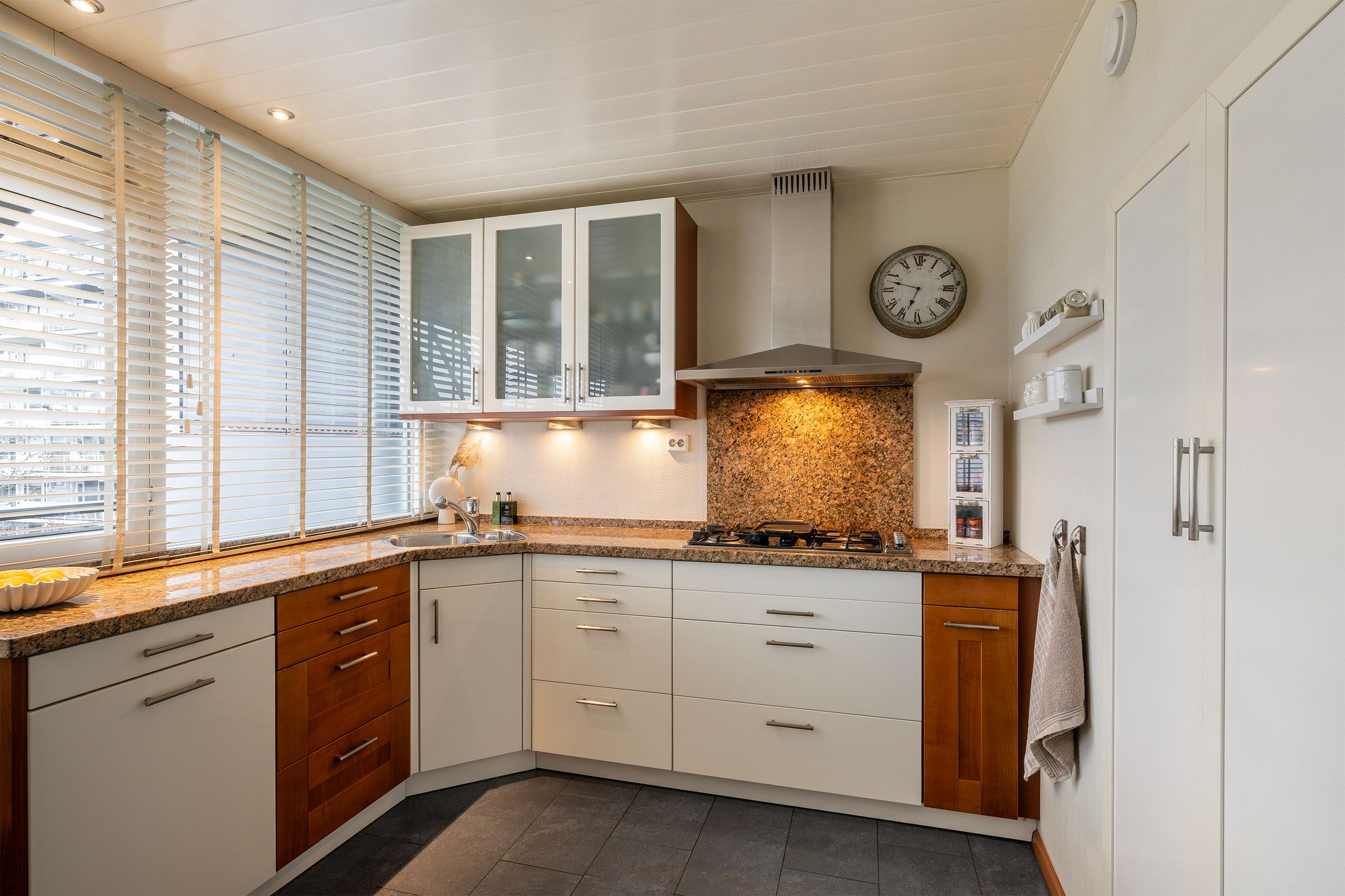 Foto 3 van Bachplein 508