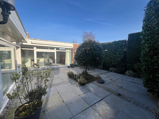 Foto 28 van Broeder Josephlaan 16