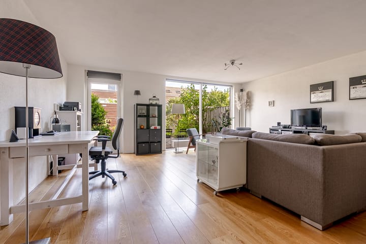 Foto 9 van Picassoweg 11