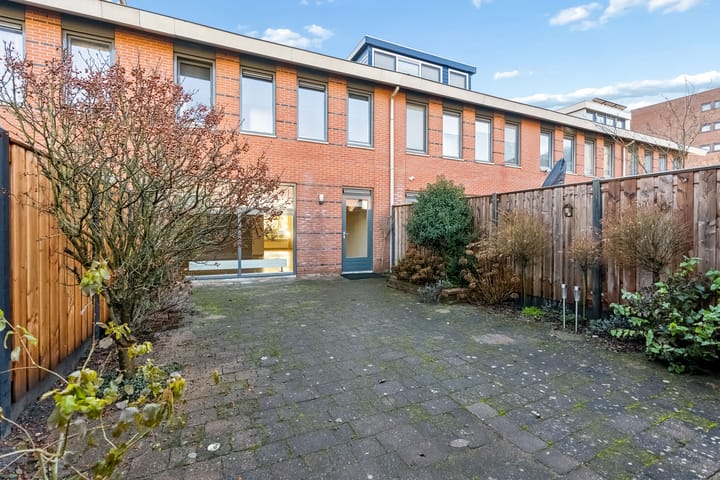 Foto 12 van Picassoweg 11