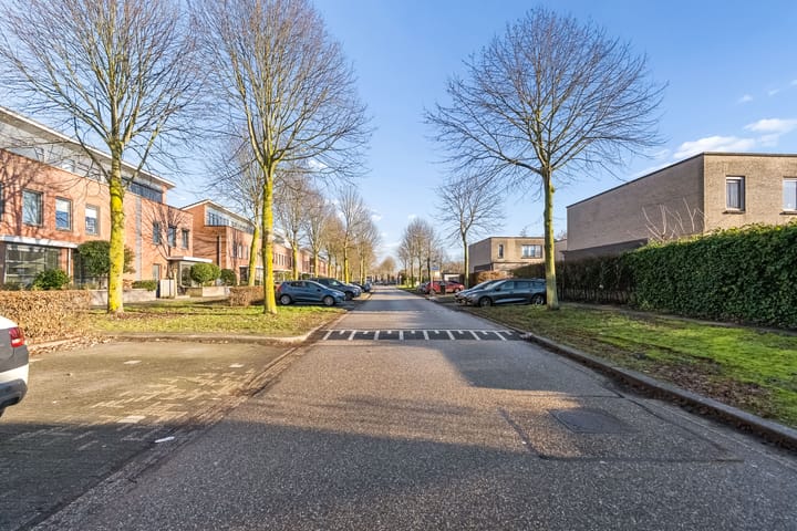 Foto 42 van Picassoweg 11