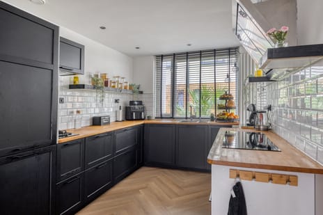 Hugo de Vries-serre 7 tertiary image