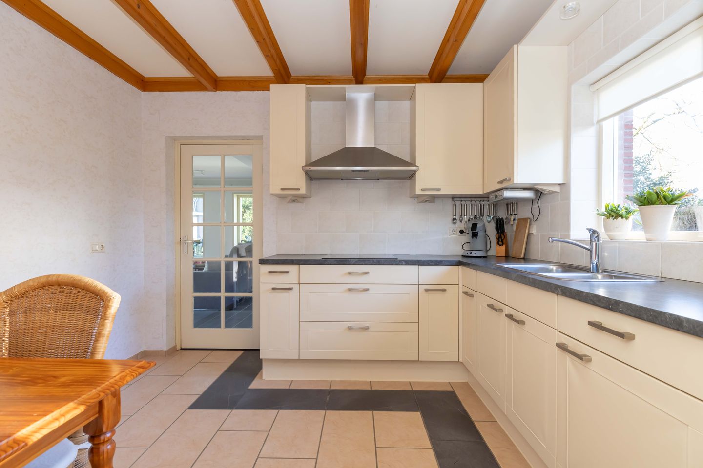 Foto 20 van Molenstraat 14