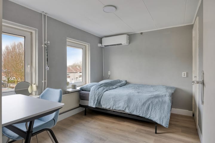 Foto 14 van Burgemeester van Hooffln 31