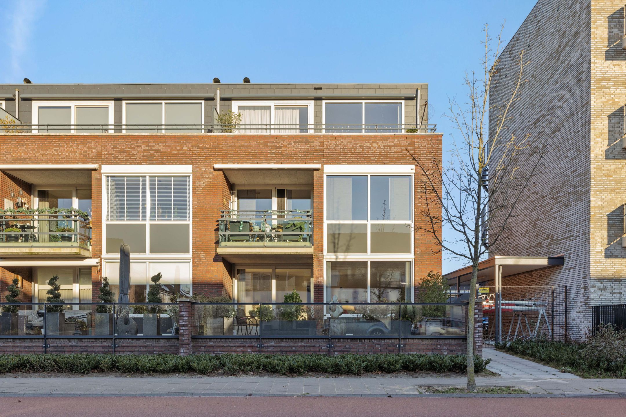 Buying a house in The Netherlands., Baarzenstraat 4909