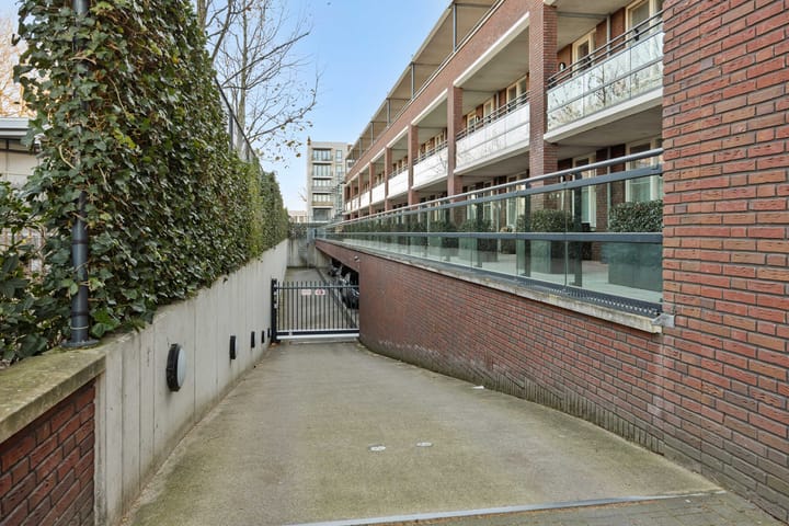 Foto 28 van Baarzenstraat 4909