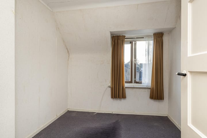 Foto 11 van Perebomenweg 12