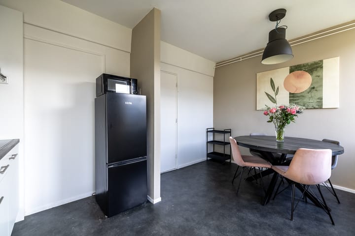 Photo 13 of van Hogendorplaan 40-C