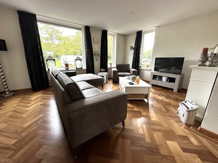 Photo 2 of Elgarstraat 32