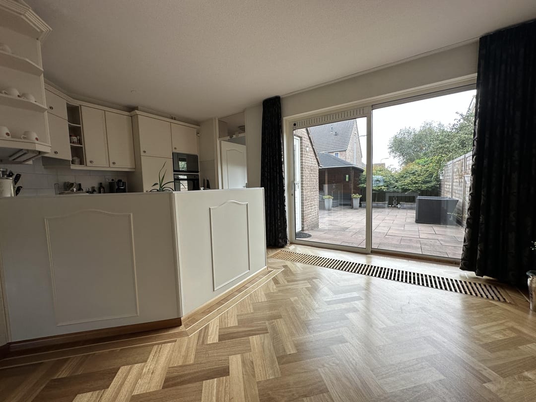 Photo 11 of Elgarstraat 32