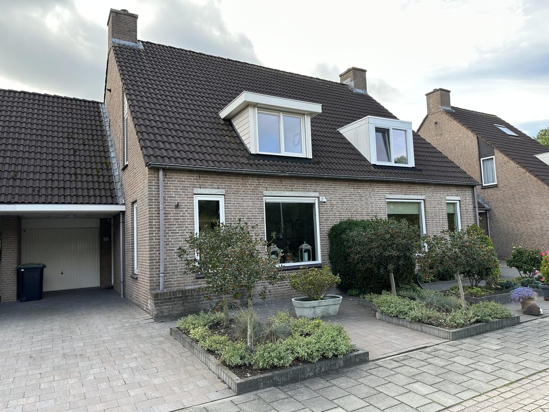 Photo 41 of Elgarstraat 32