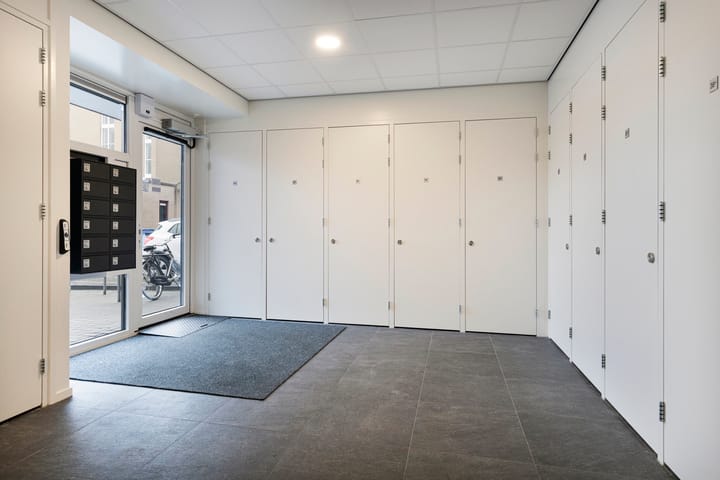 Photo 11 of Spoorstraat 38-H