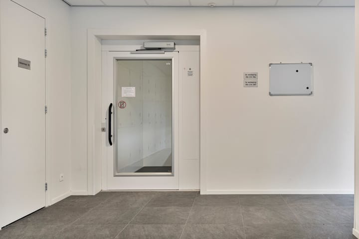 Photo 13 of Spoorstraat 38-H