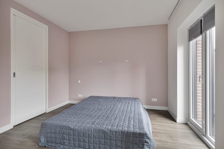 Photo 30 of Spoorstraat 38-H