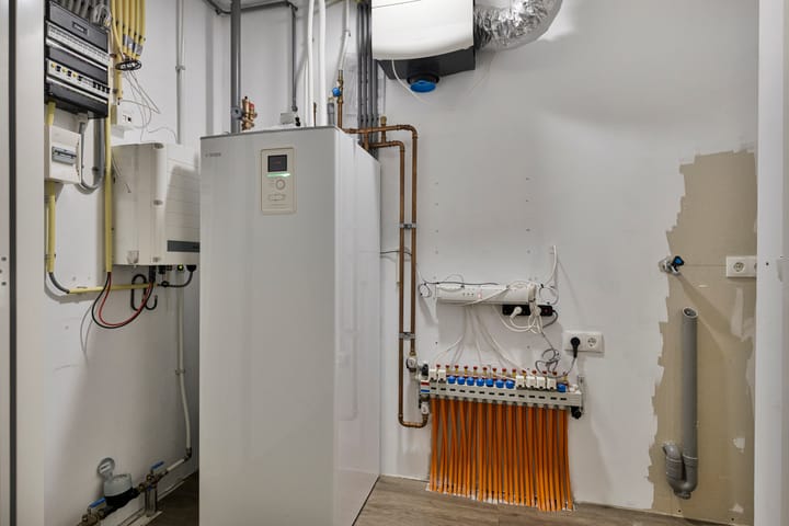 Photo 37 of Spoorstraat 38-H