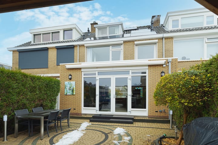 Foto 30 van De Genestetstraat 19