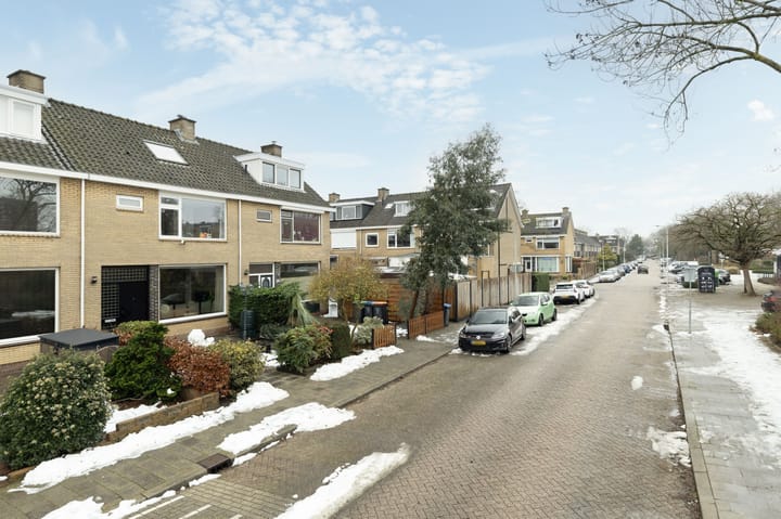 Foto 35 van De Genestetstraat 19